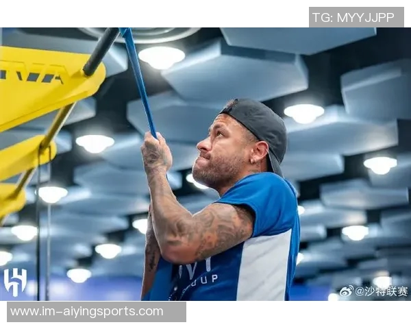 内马尔成功完成关节镜手术迈出康复新步伐 内马尔成功完成关节镜手术迈出康复新步伐