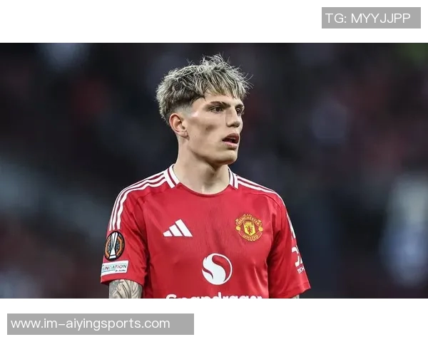 曼联因今夏贷款引援净债务首次突破十亿美元大关